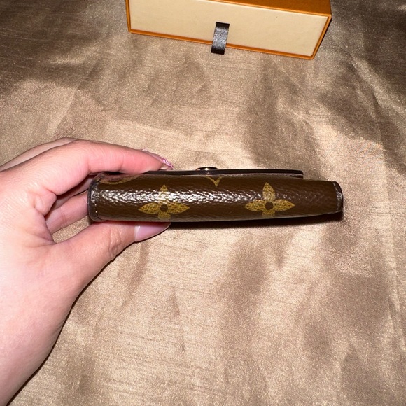 ❌SOLD ❌Louis Vuitton Zoe Wallet - Picture 3 of 13
